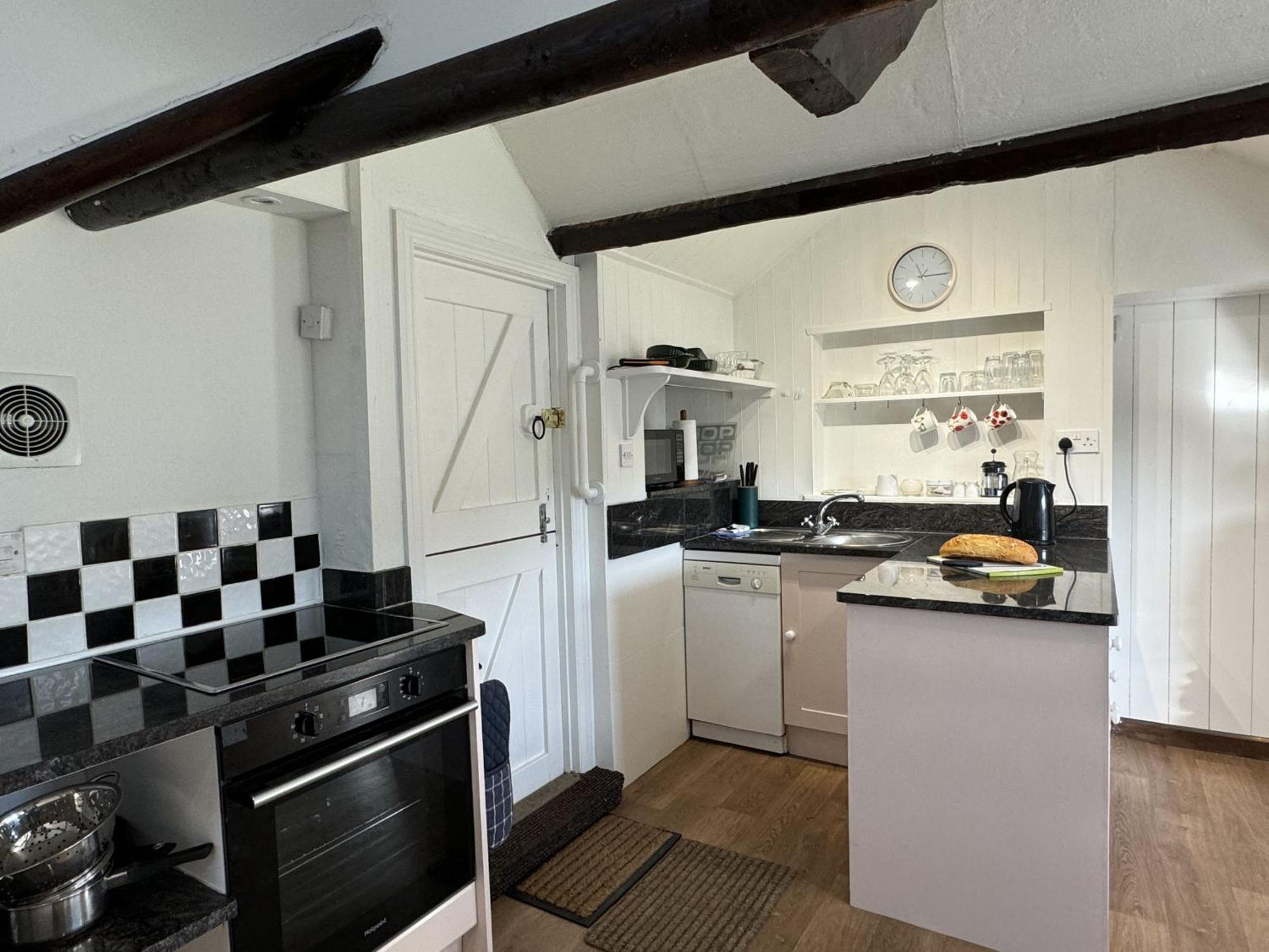 דארטמות' Greenswood Cottage - Cosy Cottage, Rural Location, Beautiful Landscaped Gardens With Pond And Lake מראה חיצוני תמונה